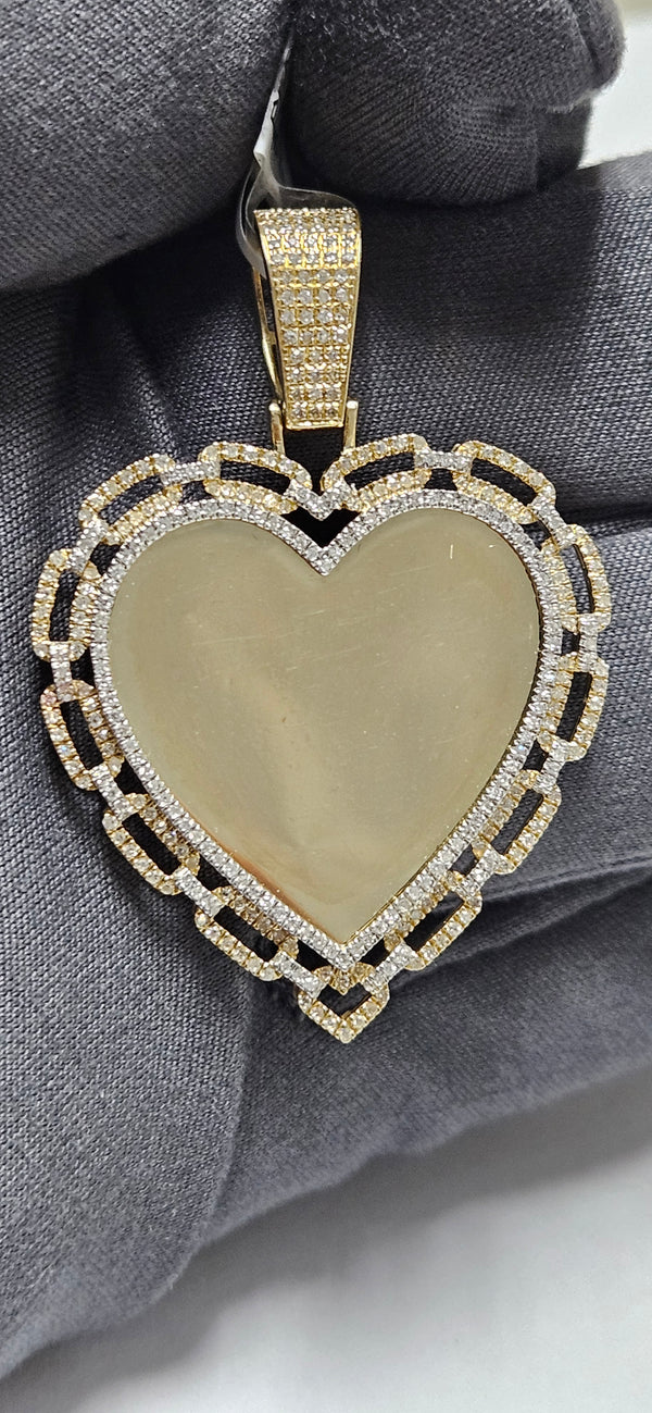 Large Heart photo pendant 10k /Natural diamonds 💎